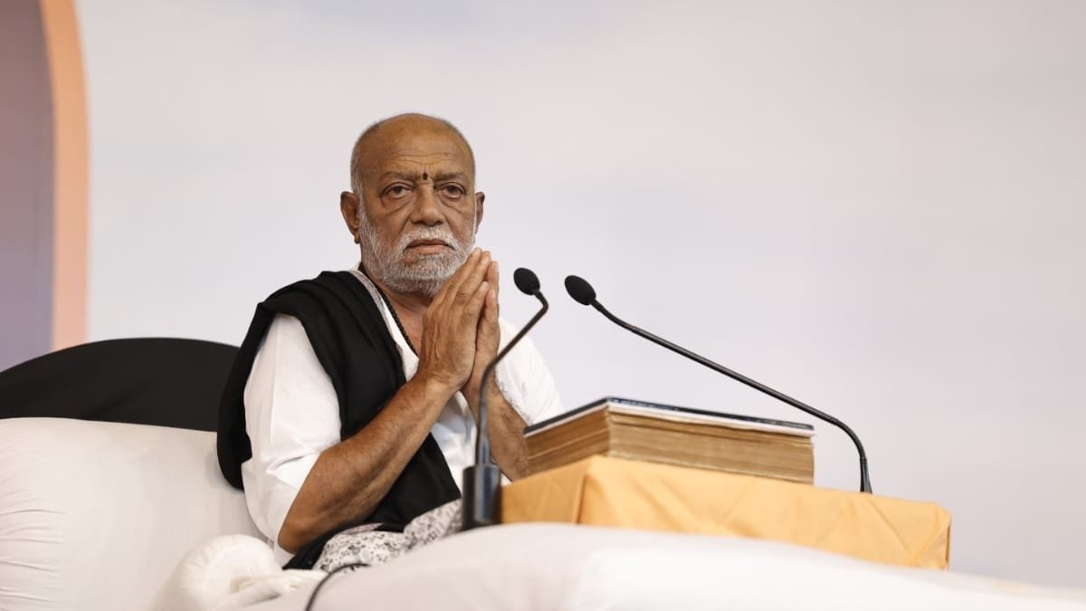 Morari Bapu’s Tributes And Assistance To Victims Of Maliyasan Road Accident