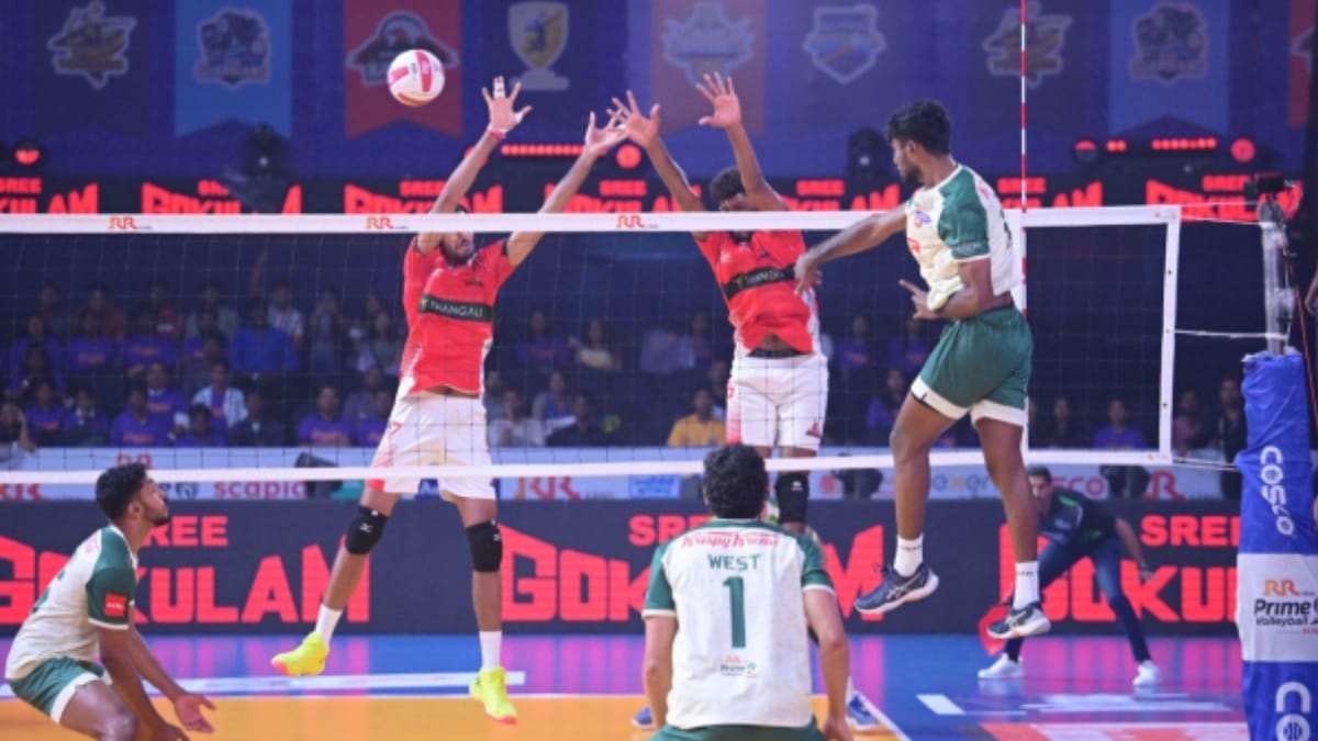 Bengaluru Torpedoes Edge Calicut Heroes in Five-Set PVL Battle