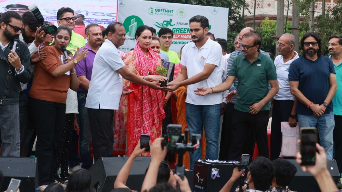 Over 10,000 Runners Join Aadhar Prime GreenFit Half Marathon; Deputy CM Diya Kumari and Jaipur MP Manju Sharma Flag Off the Event